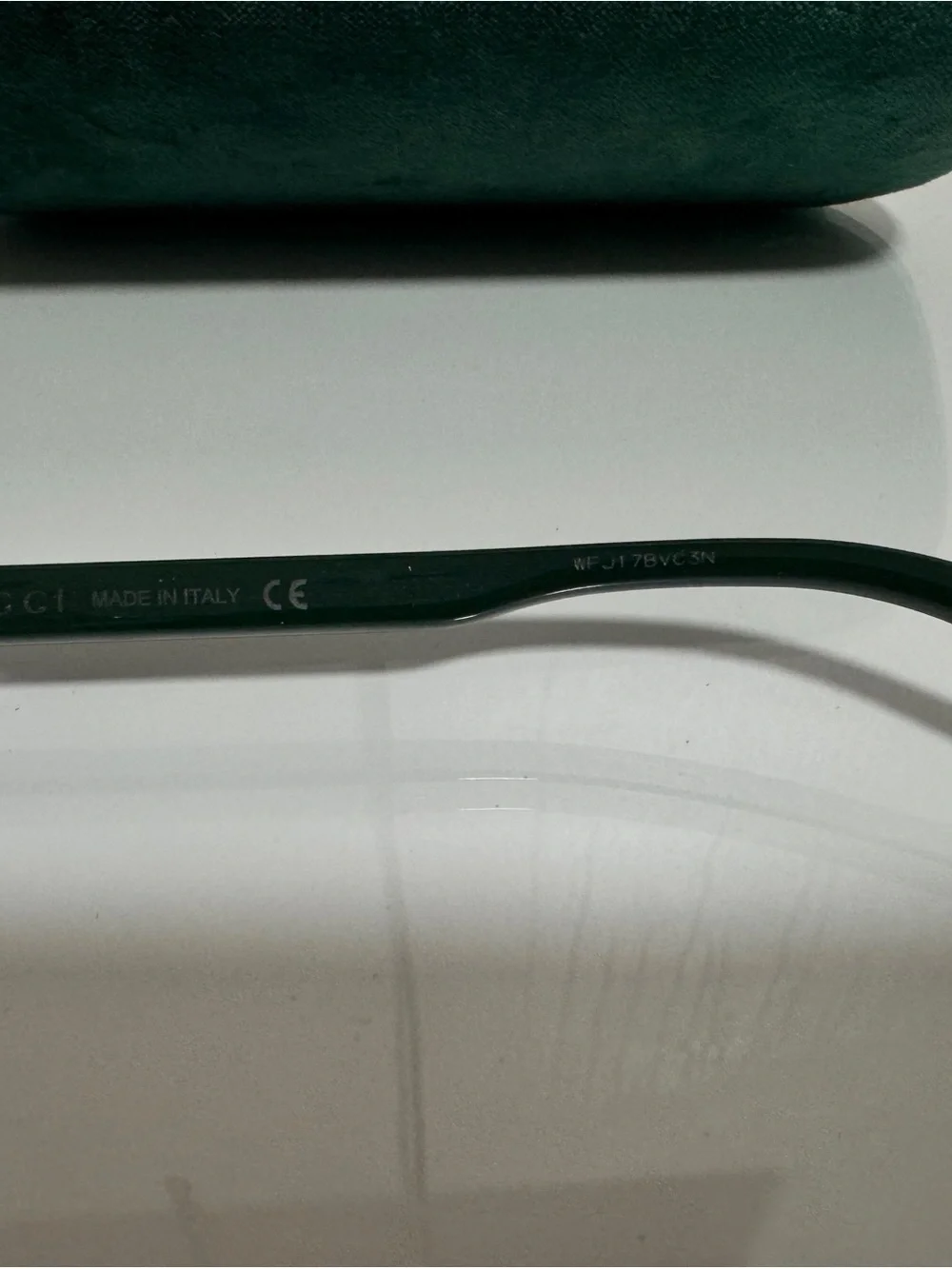 Gucci Black and Gold Round Women's Optical Glasses